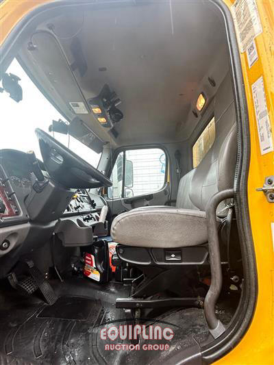 2019 Freightliner M2