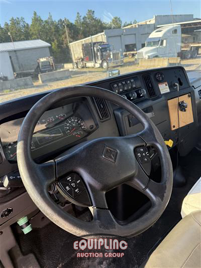 2020 International MV607 4X2 S/A 24FT CDL REQUIRE