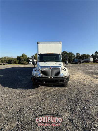 2020 International MV607 4X2 S/A 24FT CDL REQUIRE