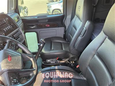 2024 Peterbilt 389 6x4 T/A SLEEPER TRUCK TRAC