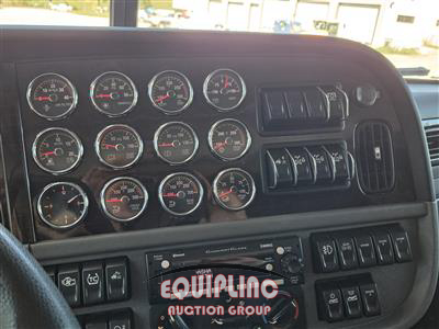 2024 Peterbilt 389 6x4 T/A SLEEPER TRUCK TRAC