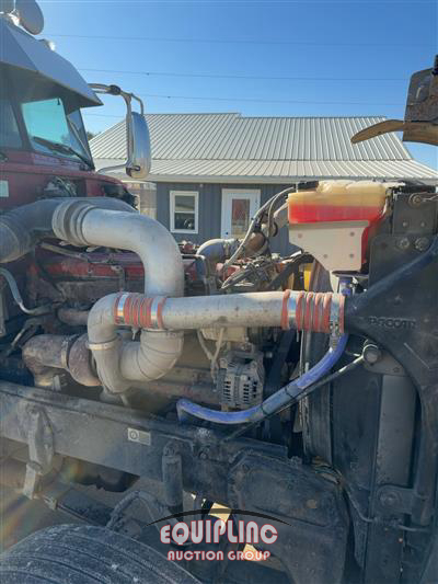 2013 Peterbilt 389 TRI/AXLE SLEEPER TRUCK TRA