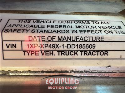 2013 Peterbilt 389 TRI/AXLE SLEEPER TRUCK TRA