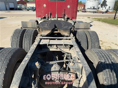 2013 Peterbilt 389 TRI/AXLE SLEEPER TRUCK TRA