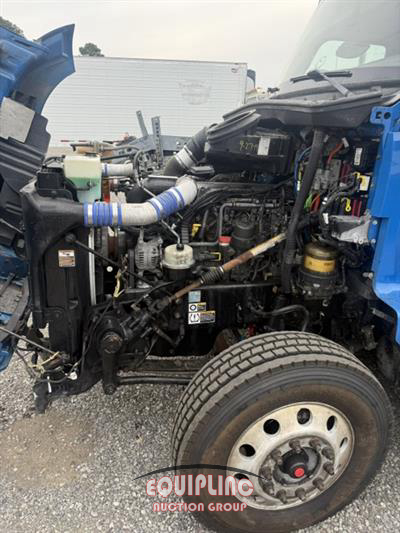2016 Kenworth T680 6X4 T/A SLEEPER TRUCK TRA