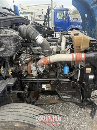 2016 Kenworth T680 6X4 T/A SLEEPER TRUCK TRA