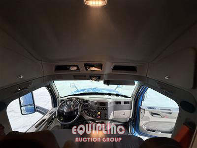 2019 Peterbilt 579 T/A 6X4 SLEEPER TRUCK TRAC