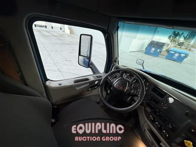 2019 Peterbilt 579 T/A 6X4 SLEEPER TRUCK TRAC