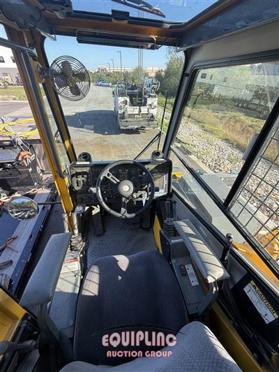 2005 GROVE RT530E