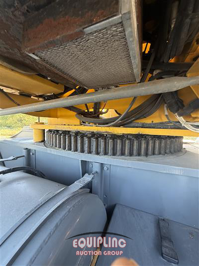 2005 GROVE RT530E