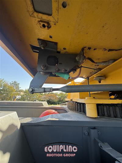2005 GROVE RT530E