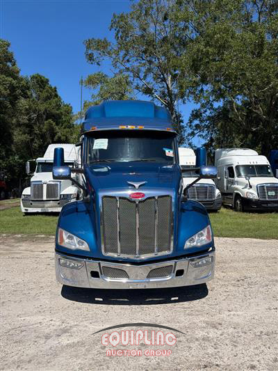 2023 Peterbilt 579