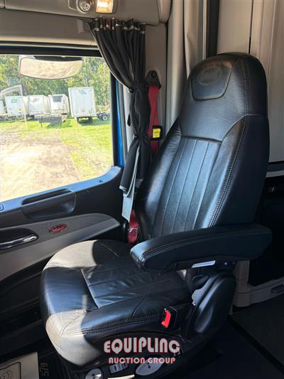 2023 Peterbilt 579
