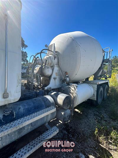 2013 Mack GRANITE GU713