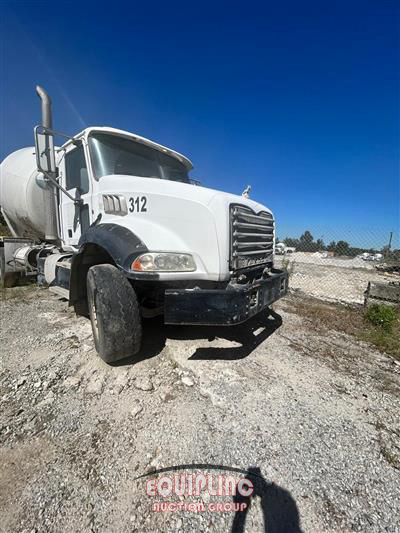 2013 Mack GRANITE GU713