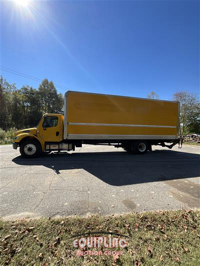 2020 Freightliner M2 26FT S/A 4X2 26FT BOX TRUCK