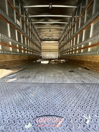 2018 Freightliner M2 106 4X2 26FT BOX TRUCK