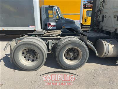 2017 Freightliner CASCADIA 4X2 DAY CAB TRUCK TRA