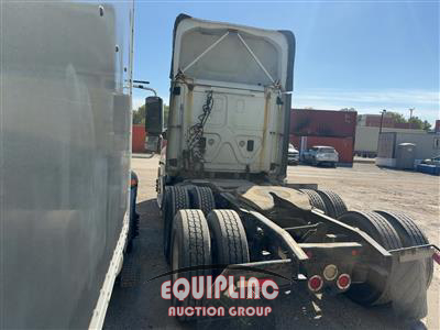 2017 Freightliner CASCADIA 4X2 DAY CAB TRUCK TRA
