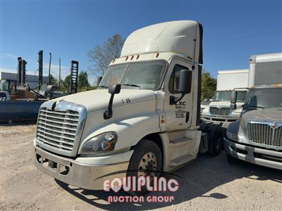 2017 Freightliner CASCADIA 4X2 DAY CAB TRUCK TRA