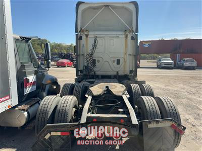 2017 Freightliner CASCADIA 4X2 DAY CAB TRUCK TRA