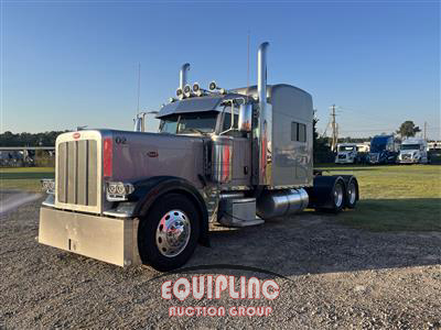 2020 Peterbilt 389 6x4 T/A SLEEPER TRUCK TRAC