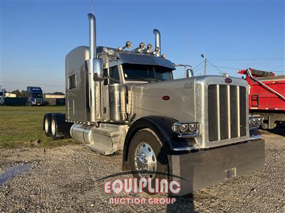 2020 Peterbilt 389 6x4 T/A SLEEPER TRUCK TRAC