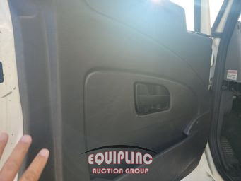 2016 International 4300 4X2 S/A 26FT NON CDL BOX 