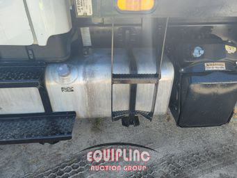 2017 Freightliner M2 106 T/A 6X4 FLATBED 