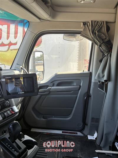 2017 Kenworth T680 6X4 T/A SLEEPER TRUCK TRA