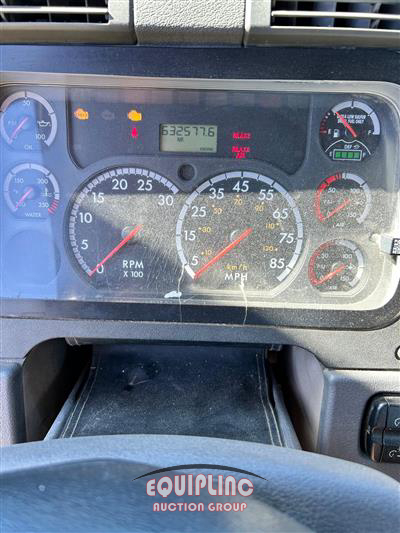 2013 Freightliner CASCADIA
