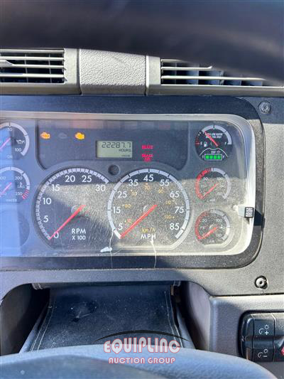 2013 Freightliner CASCADIA