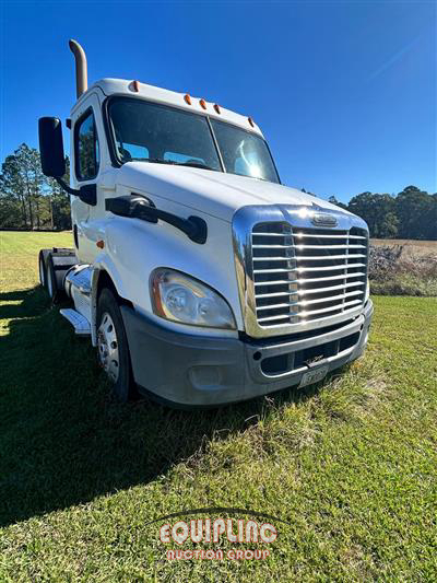 2013 Freightliner CASCADIA