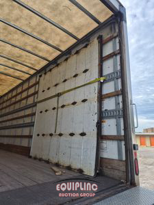 2018 Freightliner M2 4X2 S/A 26FT NON CDL BOX TR