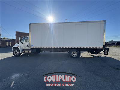2018 International 4300 4X2 S/A 26FT BOX TRUCK