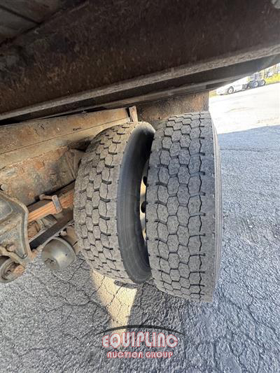 2018 International 4300 4X2 S/A 26FT BOX TRUCK