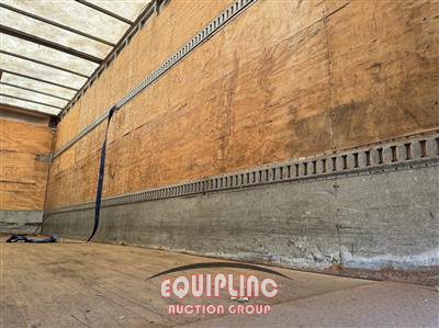2018 International 4300 4X2 S/A 26FT BOX TRUCK