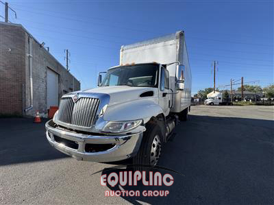 2018 International 4300 4X2 S/A 26FT BOX TRUCK