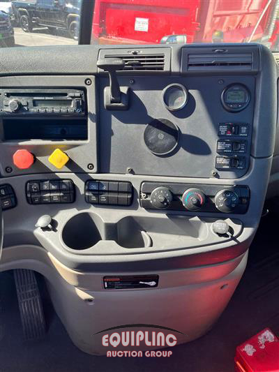 2016 Freightliner Cascadia 125