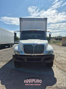 2018 International DURASTAR 4300 4X2 S/A BOX TRUC