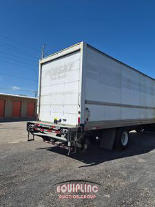 2018 International DURASTAR 4300 4X2 S/A BOX TRUC