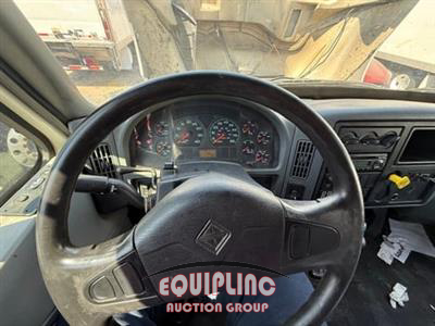 2007 International 4300 4X2 S/A 20FT REFRIGERATED