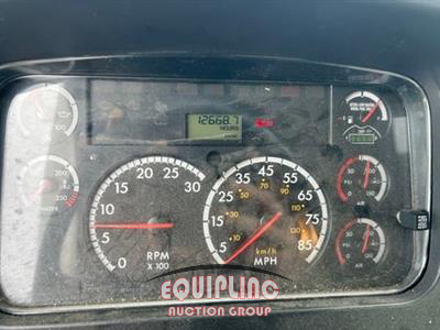 2015 Freightliner M2 4X2 S/A 18FT CDL REQUIRED B