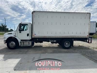 2015 Freightliner M2 4X2 S/A 18FT CDL REQUIRED B