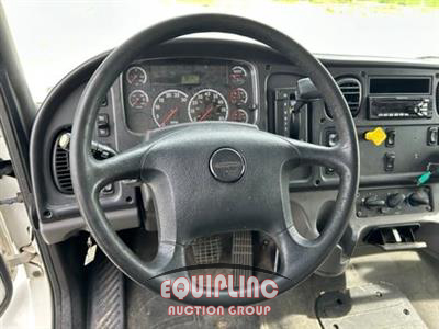 2015 Freightliner M2 4X2 S/A 18FT CDL REQUIRED B