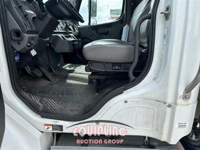 2015 Freightliner M2 4X2 S/A 18FT CDL REQUIRED B