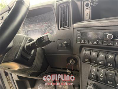 2024 International LT625 6X4 T/A SLEEPER TRUCK TR