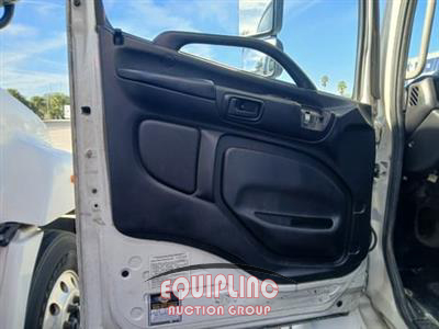 2016 Hino 258 4X2 S/A 26FT REFRIGERATED 
