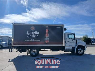 2019 Hino 268 4X2 S/A 26FT REFRIGERATED 