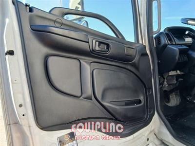 2019 Hino 268 4X2 S/A 26FT REFRIGERATED 